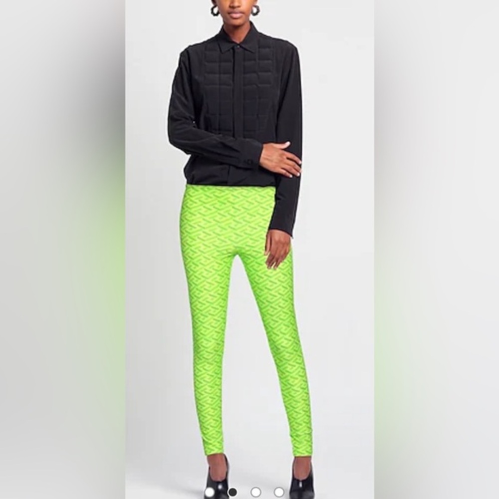 VERSACE Designer Greca All Over Logo Acid Green Leggings size 36/US0 $990